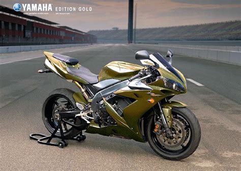 Yamaha Yzf R1 Review And Photos