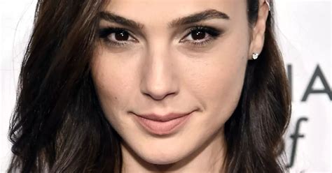 Gal Gadot Dubbed Brave For Instagram Challenge Fans See Red With
