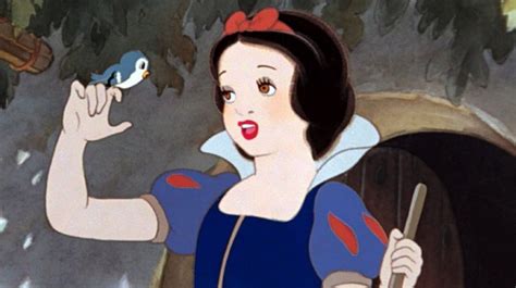 Discovernet Snow White The Messed Up Origins Of Disneys Classic Movie