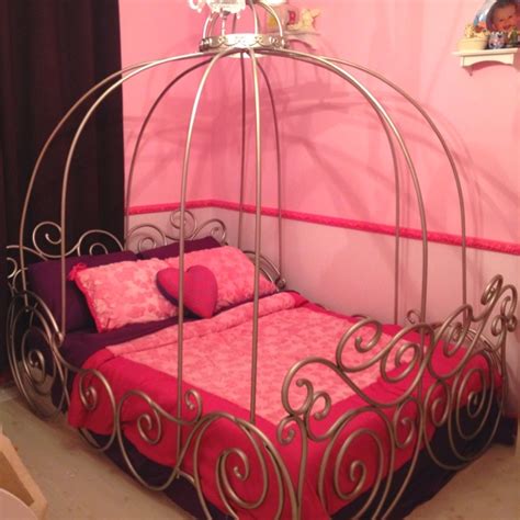 daughters bed aka cinderellas carriage disney home