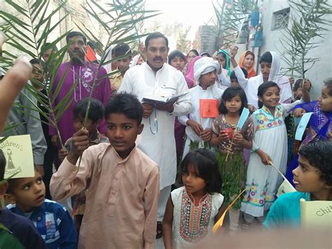 Childrens Rosary Palm Sunday Procession In Pakistan 2018