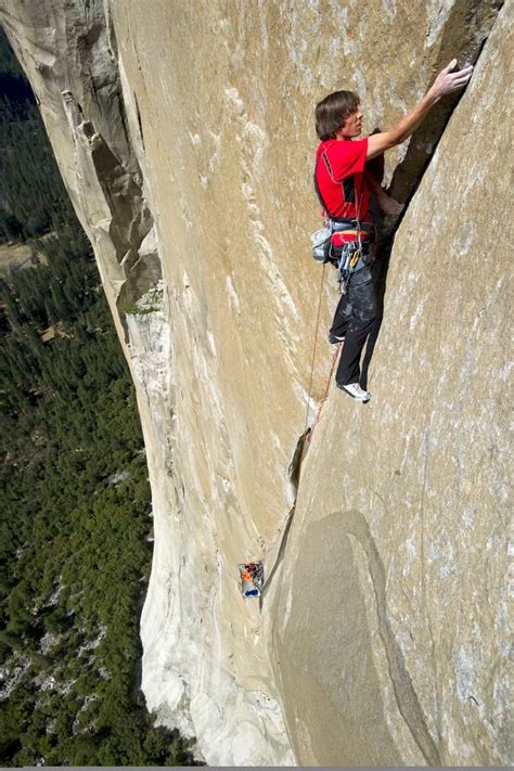 El Capitan Free Climbers Make History By Conquering Yosemite Peak