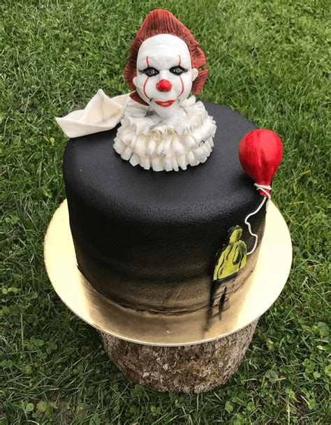 Pennywise Birthday Cake Ideas Images Pictures