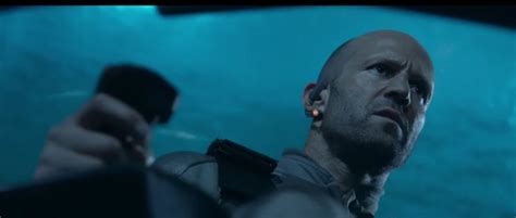 The Meg Trailer Its Jason Statham Vs A Huge Shark The Skinny