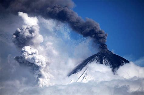 The Eruption Of Volcano Kluchevskaya Sopka · Russia Travel Blog