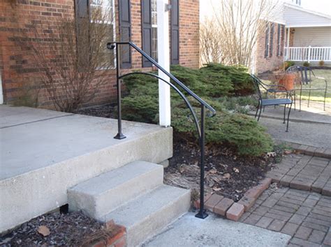 1 step (36 h x 26.5 w x 4 d) outdoor hand metal stair railing (part number: Iron X Exterior Handrails - Stair Solution