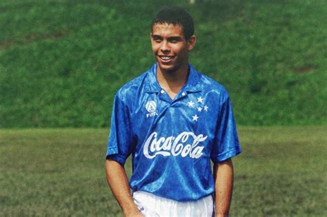 Ronaldo Um Fenômeno 40 Anos Em 40 Atos Veja