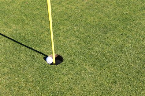 To Mark Or Not To Mark Your Ball Master Your Golf Brain