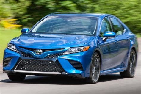 Самая громкая новинка 2018 года. 2021 Toyota Camry vs 2018-2020: Facelift changes & differences