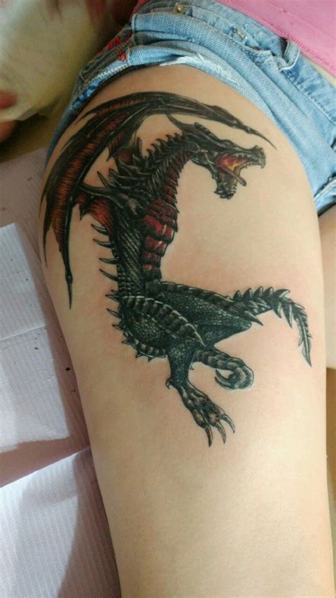 And let's say you're into tattoos, but you're too scared of the needle. Skyrim tattoo. The world eater, Alduin ;) | Skyrim tattoo ...