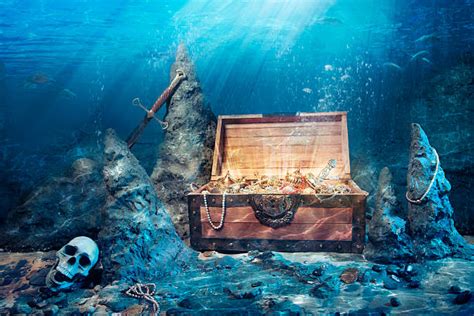 Undersea Treasure Stock Photos Pictures And Royalty Free Images Istock