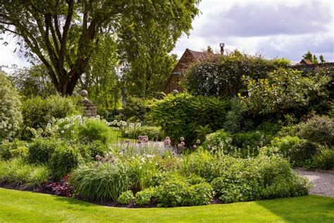Arabella Lennox Boyds Tudor Estate Garden Designs Gardens Illustrated