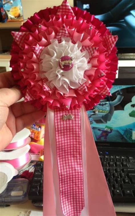 Pin By Leanne Shadbolt On Rosettes And Sashes Table Decorations T