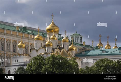 Churches Of The Moscow Kremlin Stock Photo Alamy