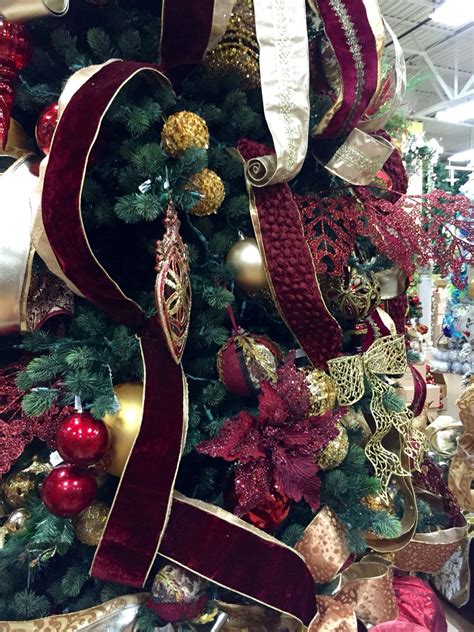 Pin By Arcadia Floral And Home Decor On 7 ~ A Berry Merry Christmas