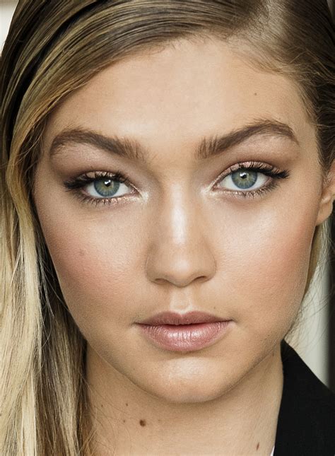 Gigi Hadid This Is The Opposite Of Makeup That Makes You