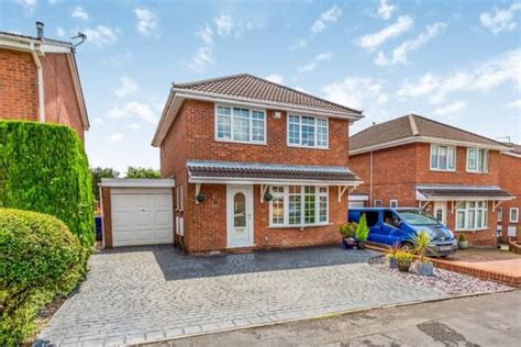 3 Bed Detached House For Sale In Lidgate Walk Westbury Park Newcastle