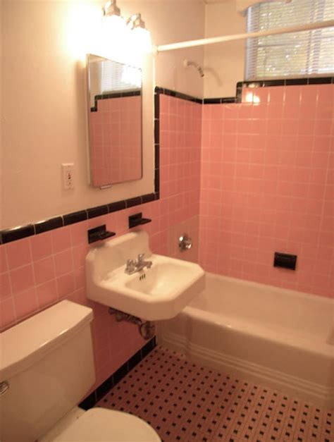 Among pink bathroom decorating ideas is a demanding but noble pink and black bathroom. 33 pink and black bathroom tile ideas and pictures
