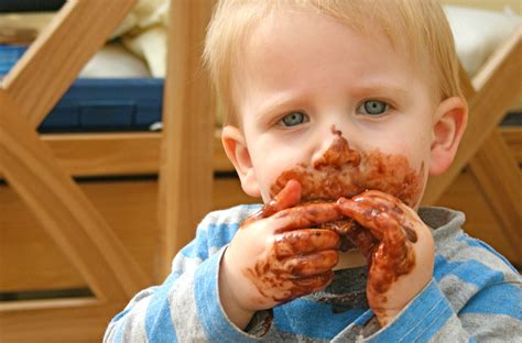 I know someone who eats out a lot and made $200 in one month using this online earning app. "What? Never seen someone eating chocolate?!!!" | sue ...