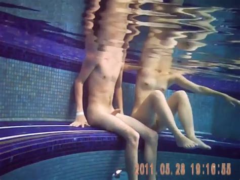 Nudists At A Pool On Underwater Cam Thisvid Com