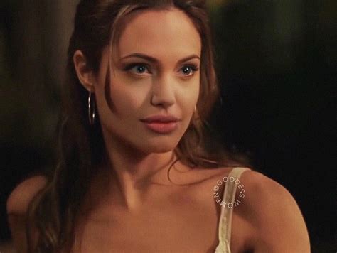 😍😍😍 feminine aesthetic angel aesthetic love makeup girls makeup gorgeous women angelina