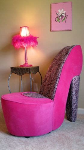 Pink Thing Of The Day Pink Shoe Chair The Worley Gig