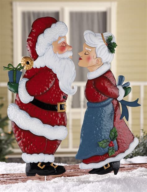 Claus set is a vanity set. Kissing Santa or Mrs Claus Christmas Outdoor Metal Garden ...