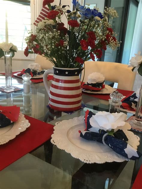Funerals and funeral receptions are great outlets for honoring the memory of the deceased. Memorial Day | Table decorations, Table runners, Decor