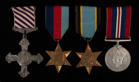 1939 1945 World War Ii Distinguished Flying Cross Group Of Medals To An