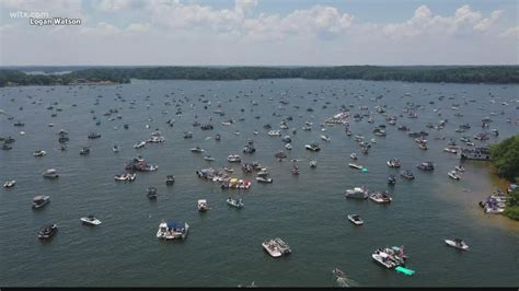 Lake Of The Ozarks Trump Boat Parade Resoluteness Solutions Info