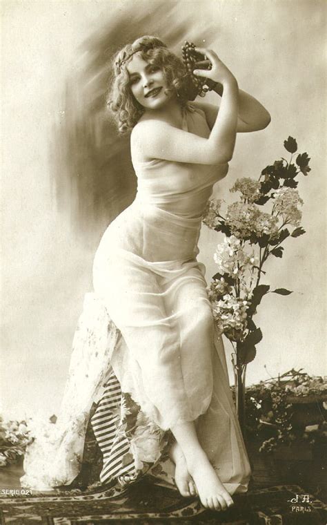 pin up pioneers miss fernande nsfw we heart vintage blog retro fashion cinema and photography