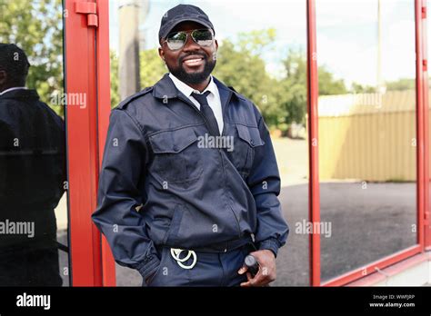 African American Security Guard Hi Res Stock Photography And Images Alamy