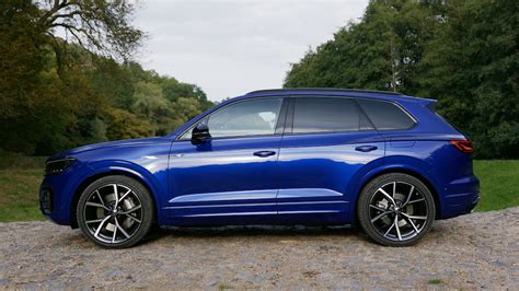 Wieder eine dringende frage zu betriebsferien von vw. Neuer VW Touareg R 2021 Plugin-Hybrid Fahrbericht - Autogefühl