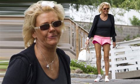 Patricia Krentcil Tanning Mom Flashing Her Pink Lace Underpants Daily Mail Online