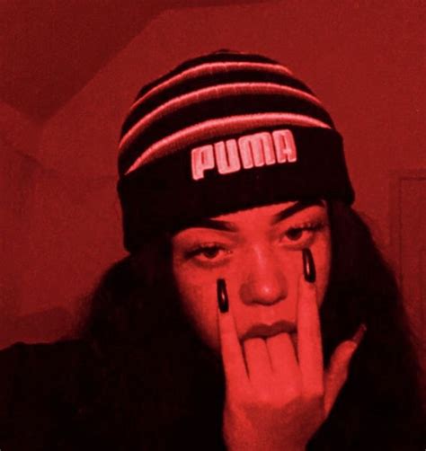 Pin By 𝓯𝓮𝔃𝓪 On Calors Red Aesthetic Grunge Thug Girl Bad Girl Aesthetic