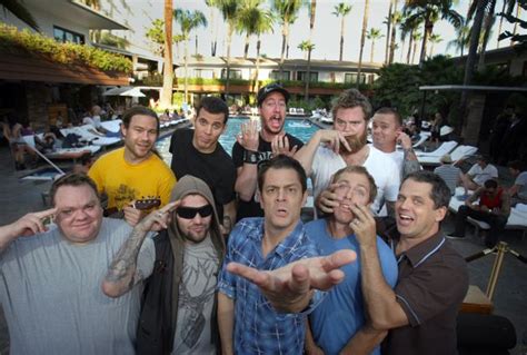 Johnny Knoxville Gets Emotional About Bam Margera S Jackass Departure Huffpost Uk