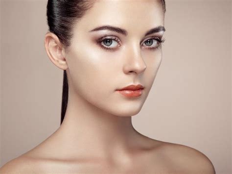 Tips To Mastering A Doe Eyed Natural Makeup Look Big Eyes Makeup Doe Eye Makeup Natural