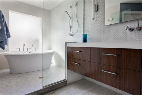 Today on modern builds i'm renovating / updating my old, ugly, small bathroom; Bathroom Remodeling Minneapolis & St. Paul, Minnesota ...