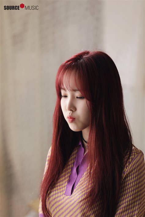 It was released on april 30, 2018. Gfriend "Time for the moon night" MV Behind #Yuju
