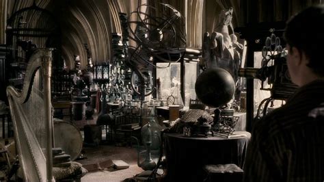 Hidden Details You Missed In The Room Of Requirement In Harry Potter