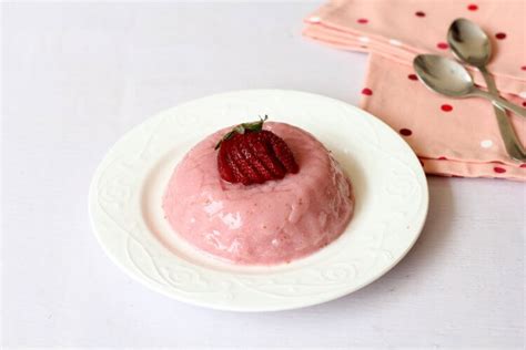 Strawberry Pudding Recipe Easy Eggless Pudding Recipes