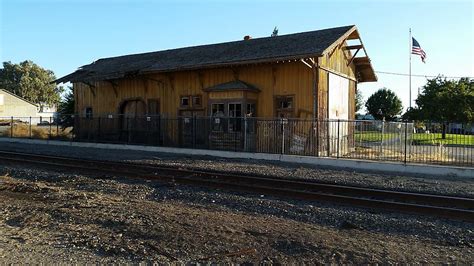 Trains And Railroads Old Southern Pacific Depot