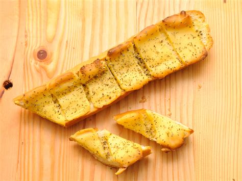 Well, except panko, they are something else. How to Make Cheesy Garlic Bread: 11 Steps (with Pictures)