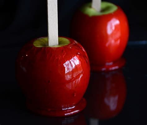 Butteryum Red Candy Apples
