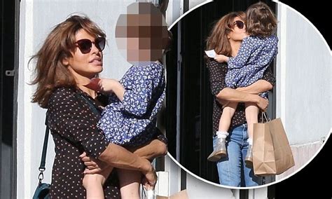 Doting Mother Eva Mendes Kisses Her Daughter Esmeralda Daily Mail Online