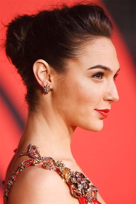 Its Official The Updo Is The Sexiest Hairstyle For Summer Gal Gadot