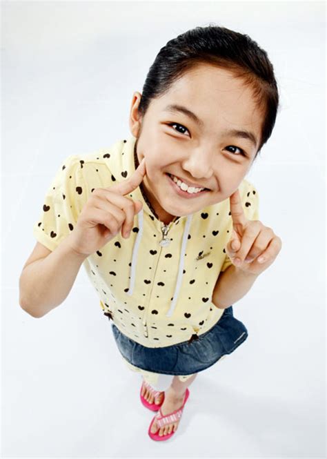 서신애와 수진은 중학교 동창인 것으로. '지붕 뚫고 하이킥' 아역 서신애 '제 2의 미달이' - 조선닷컴 ...