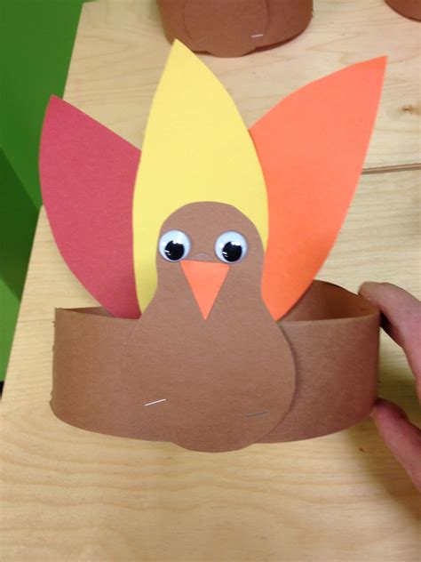 Turkey Headband Easy Thanksgiving Crafts Thanksgiving Crafts Thanksgiving Placemats Preschool