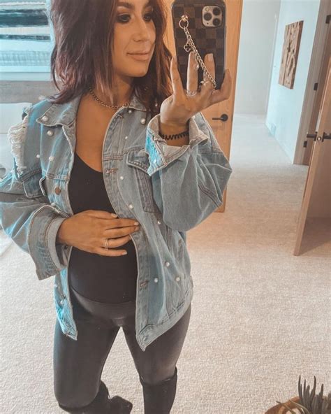 Teen Mom S Chelsea Houska Claps Back At Fan Who Dissed Her For Complaining About Her Back Pain