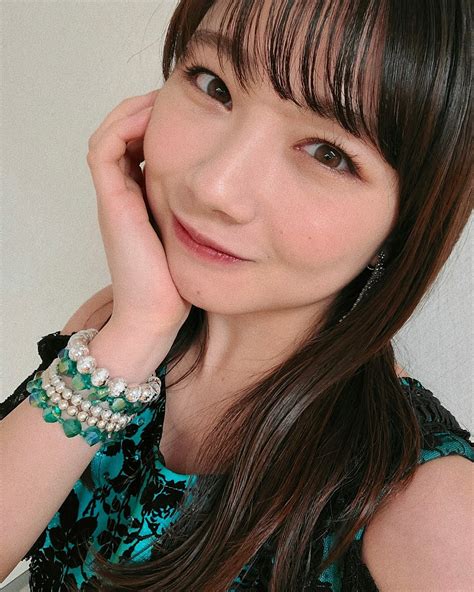 Ishida Ayumi Picture Board Hello Online
